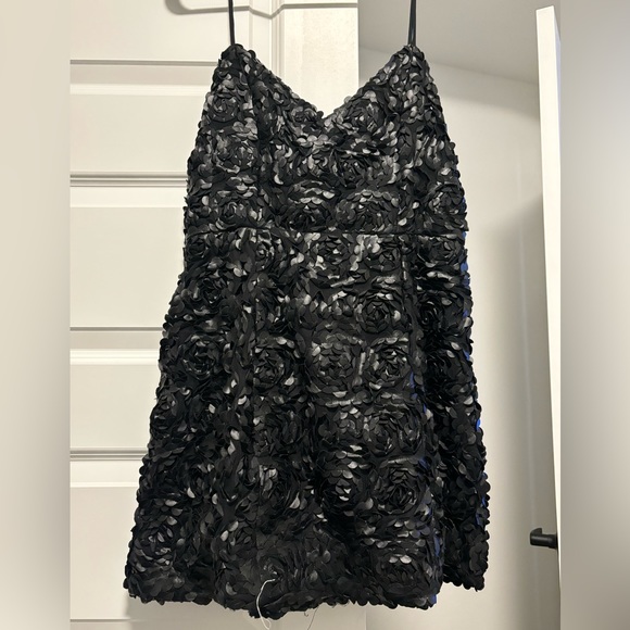 Vegan leather florette mini dress. Size L. would fit a size 10-12 - Picture 1 of 3